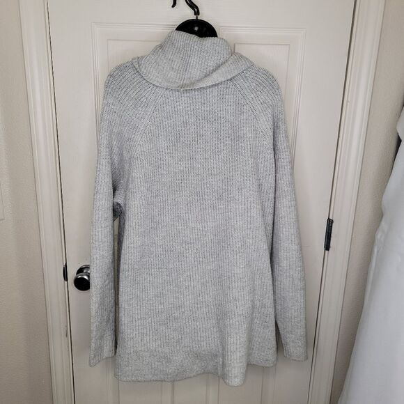 Lane Bryant Women's Plus Size gray cowl neck sweater size 18/20 - Picture 4 of 5